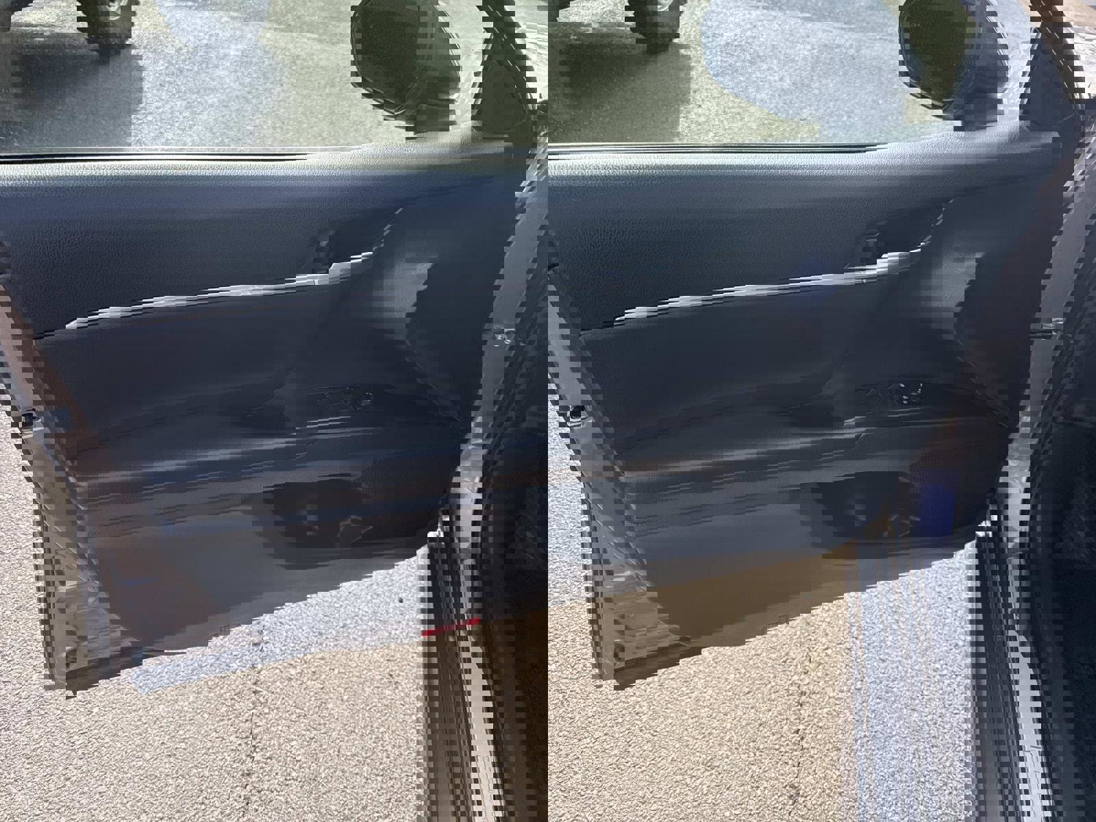 Used 2023 Toyota Camry SE w/ Cold Weather Package image 15