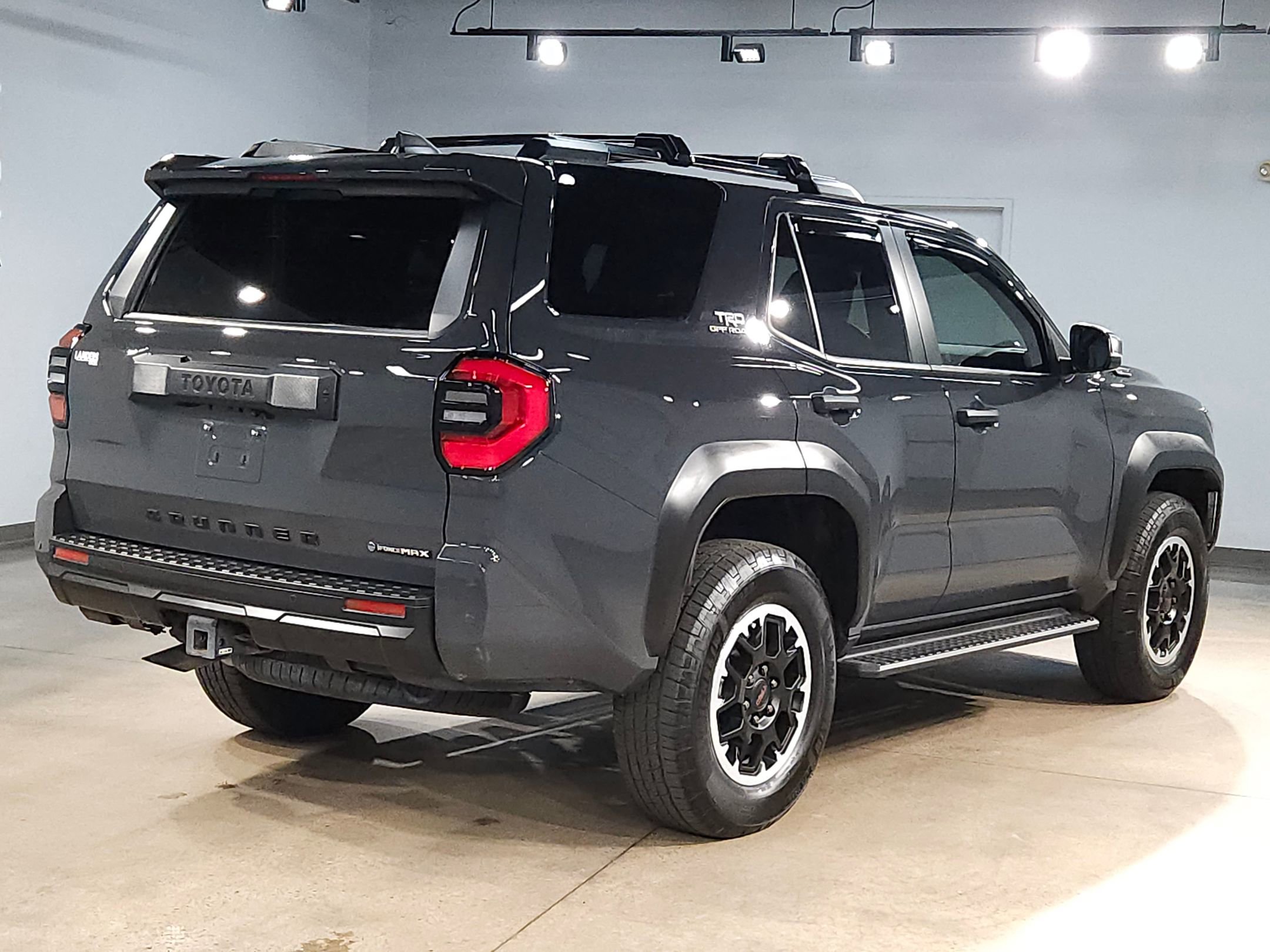 Certified 2025 Toyota 4Runner TRD Off-Road AWD/4WD image 7