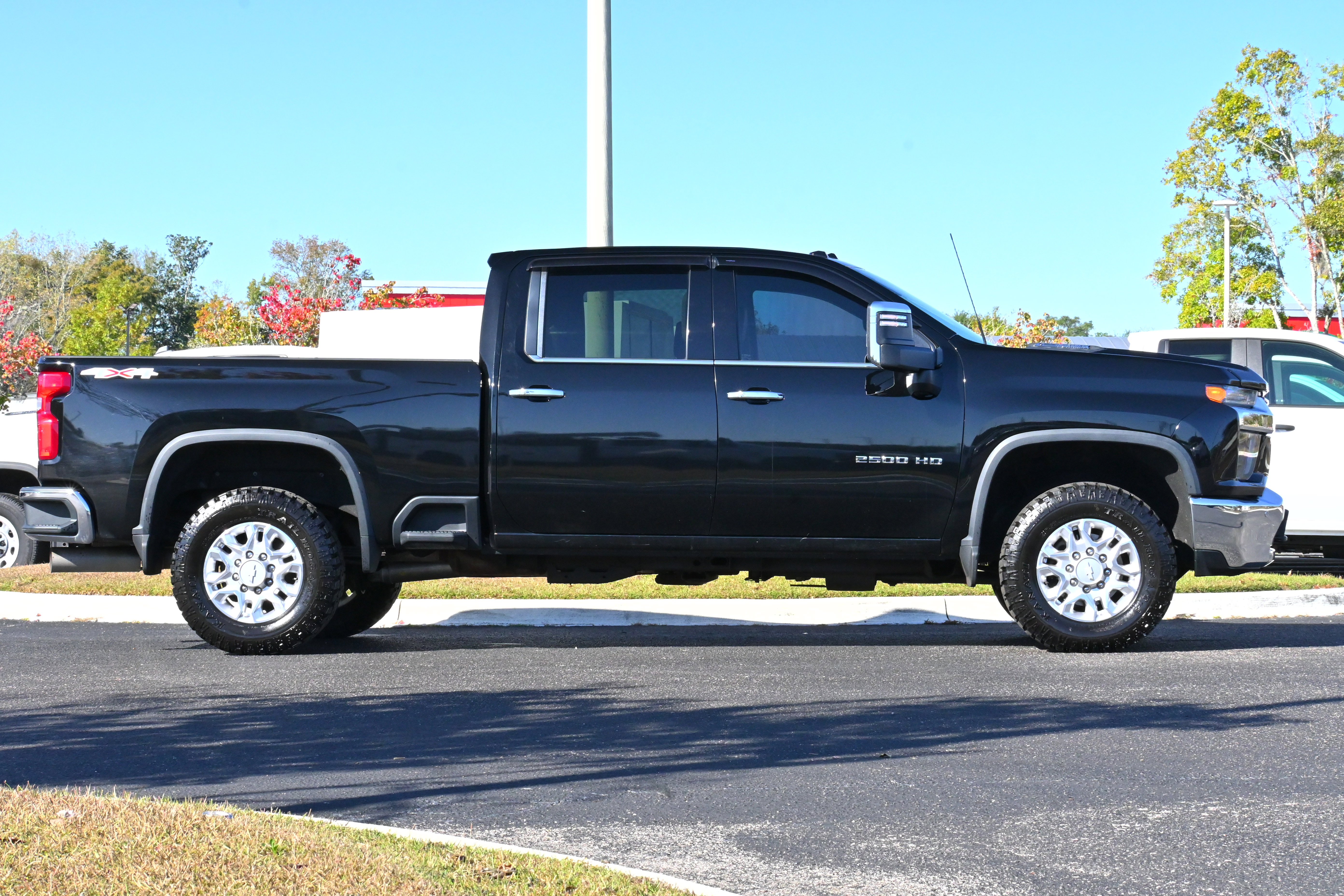 Used 2020 Chevrolet Silverado 2500 LTZ w/ LTZ Plus Package image 7