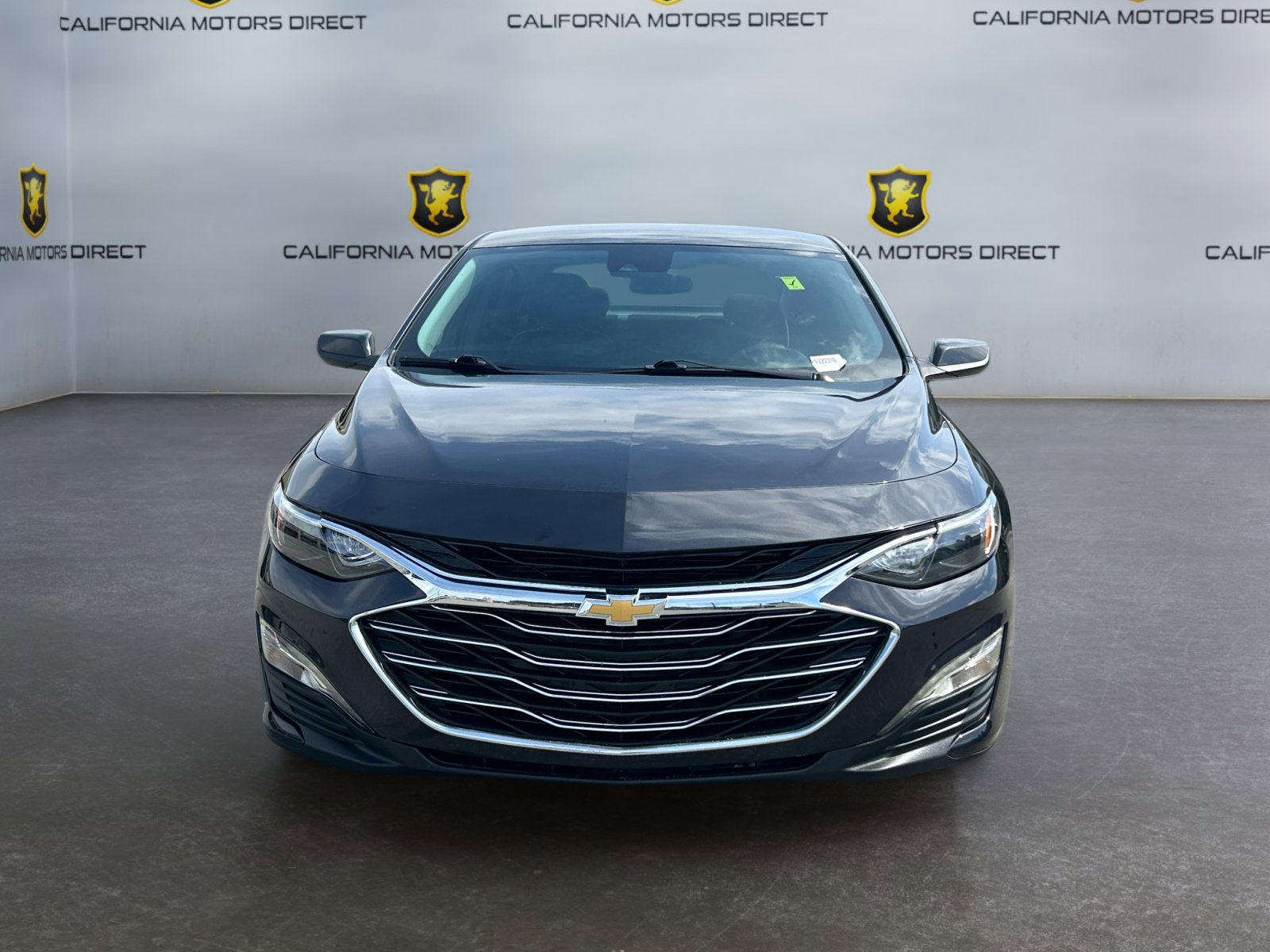Used 2023 Chevrolet Malibu LT FWD image 2