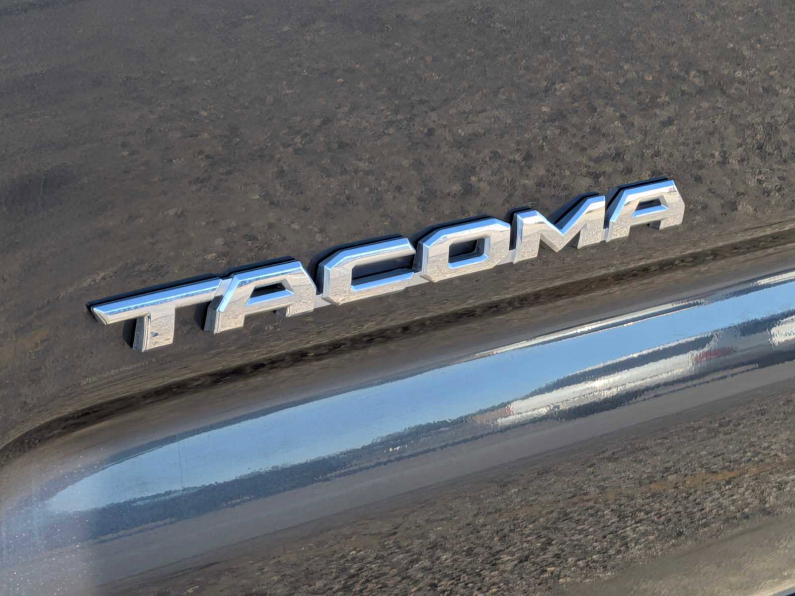 Used 2023 Toyota Tacoma TRD Sport image 12