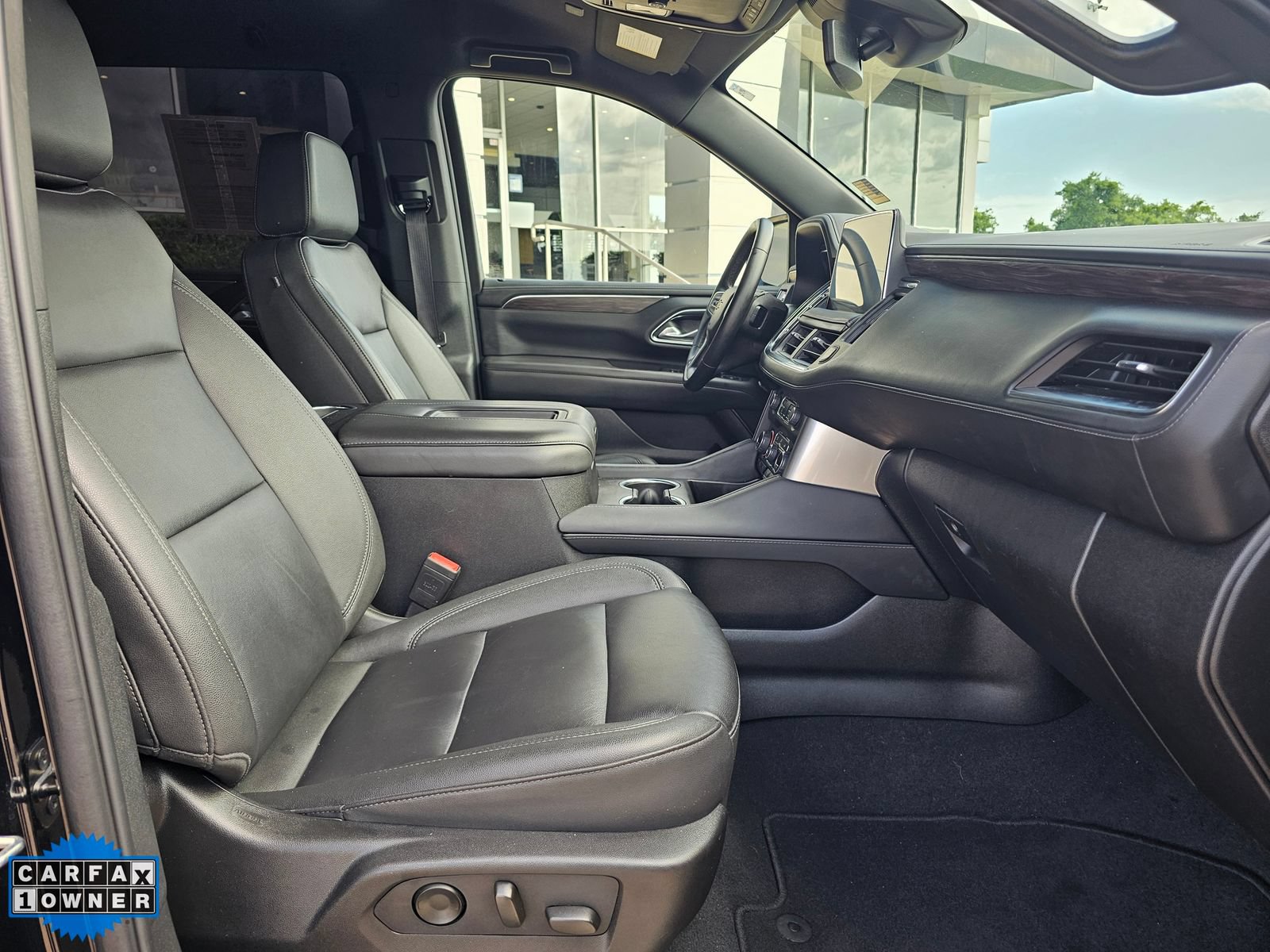 Used 2024 Chevrolet Suburban LT AWD/4WD image 28
