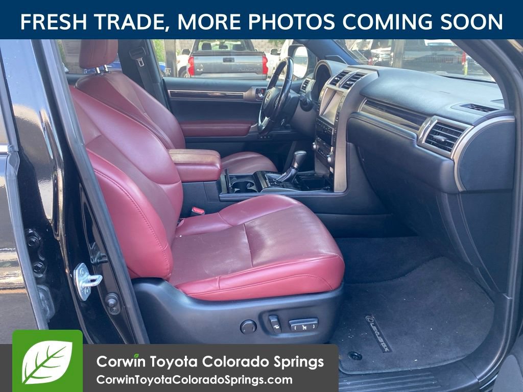 Used 2020 Lexus GX 460 Premium w/ Premium Package AWD/4WD image 11