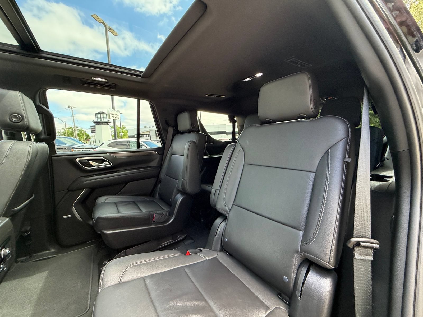 Used 2022 Chevrolet Tahoe LT w/ LT Signature Plus Package AWD/4WD image 31