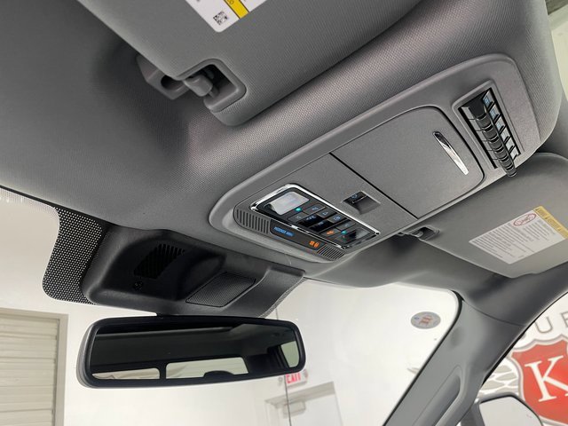 New 2025 Ford F350 Lariat w/ Lariat Ultimate Package image 17