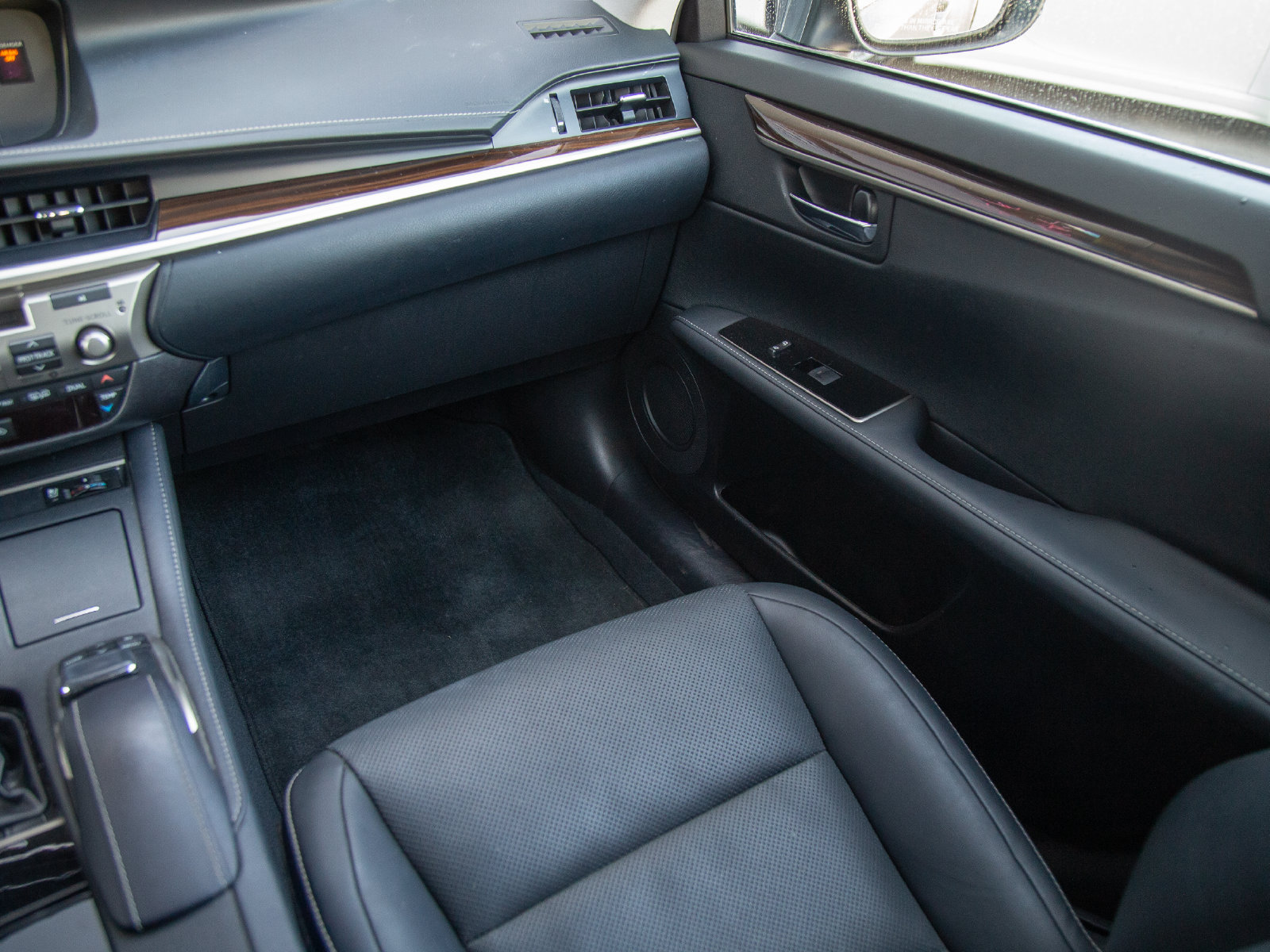 Used 2017 Lexus ES 350 FWD image 19