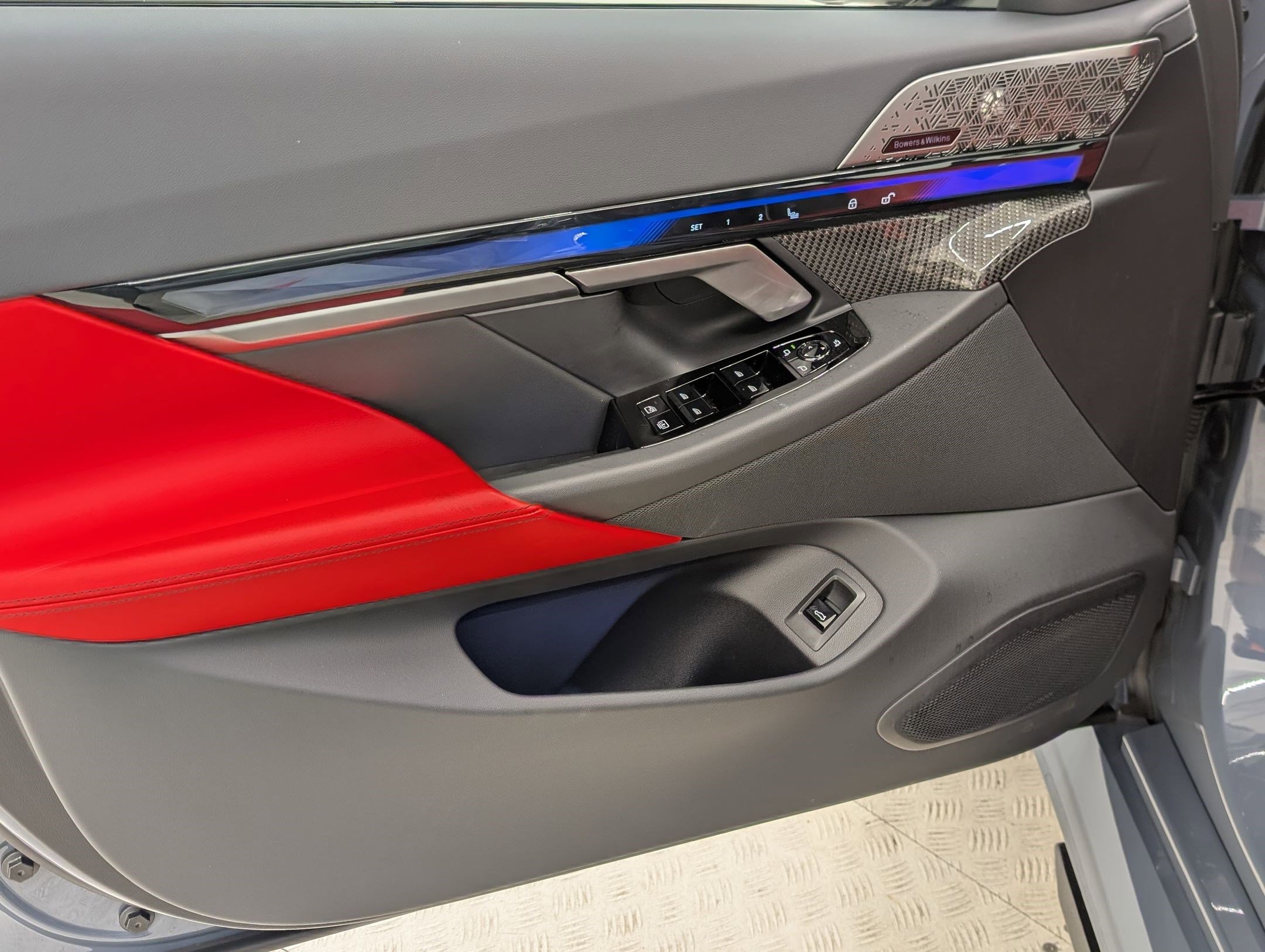 Certified 2026 BMW M5 w/ Executive Package image 14