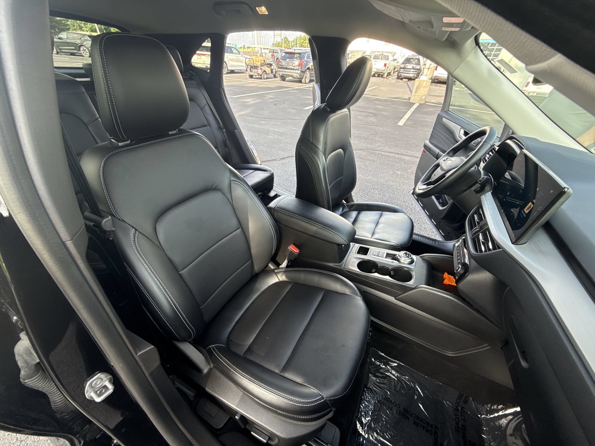 Used 2023 Ford Escape Platinum AWD/4WD image 24