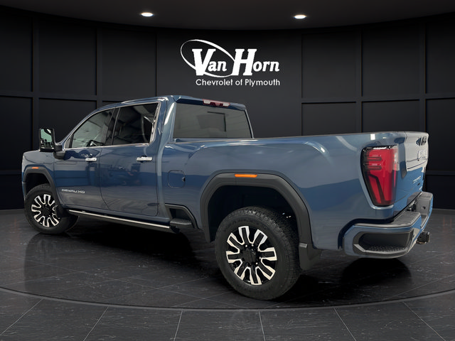 Used 2025 GMC Sierra 3500 Denali Ultimate AWD/4WD image 5