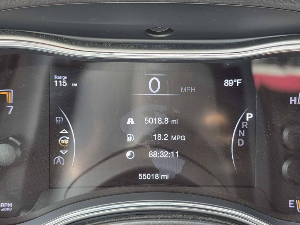 Used 2019 Jeep Grand Cherokee Altitude RWD image 15