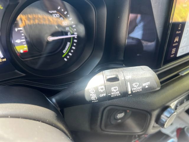 Used 2024 Jeep Wrangler Unlimited image 30