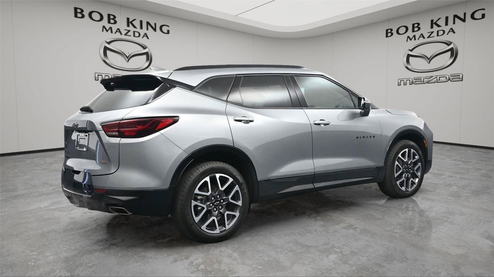 Used 2025 Chevrolet Blazer RS FWD image 4