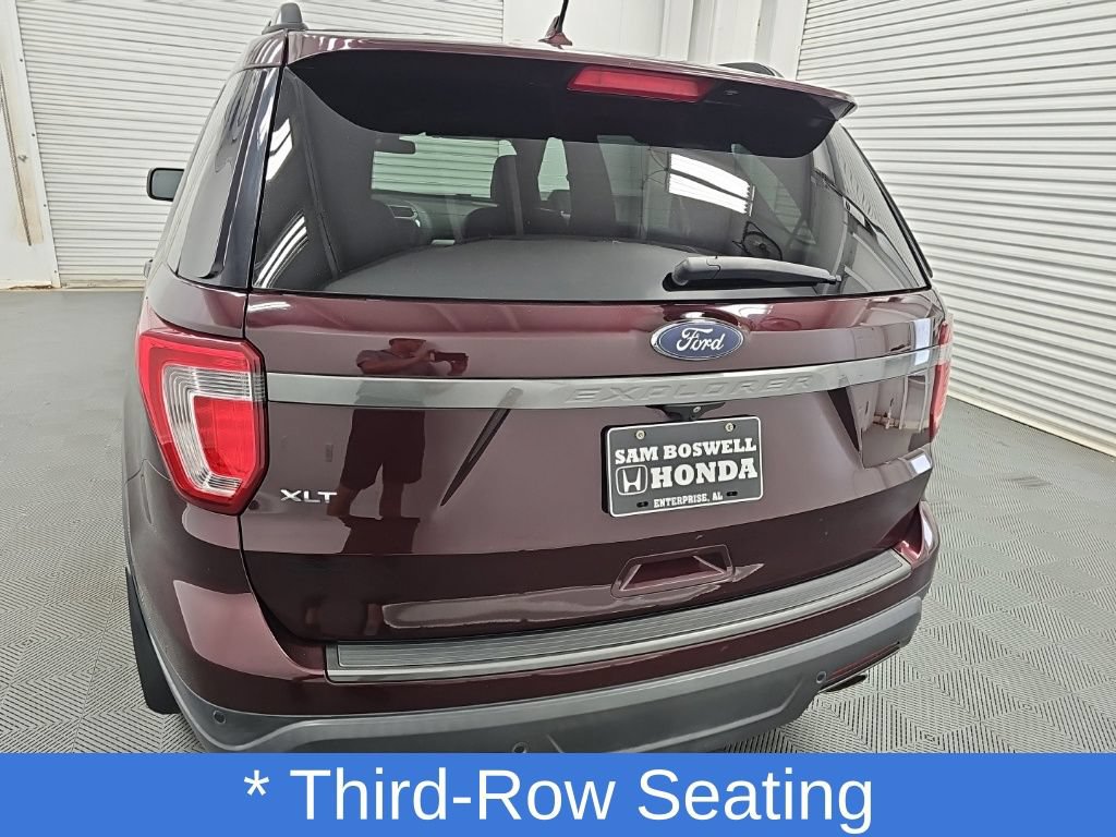 Used 2018 Ford Explorer XLT w/ Equipment Group 202A FWD image 9