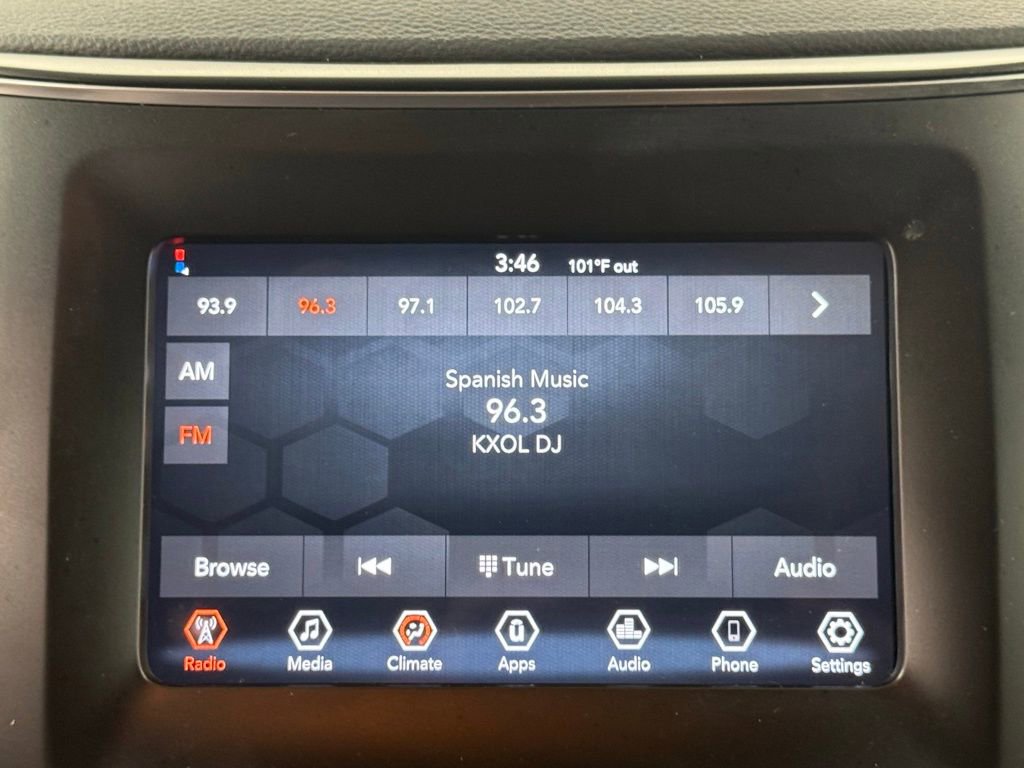 Used 2021 Jeep Cherokee Latitude image 25