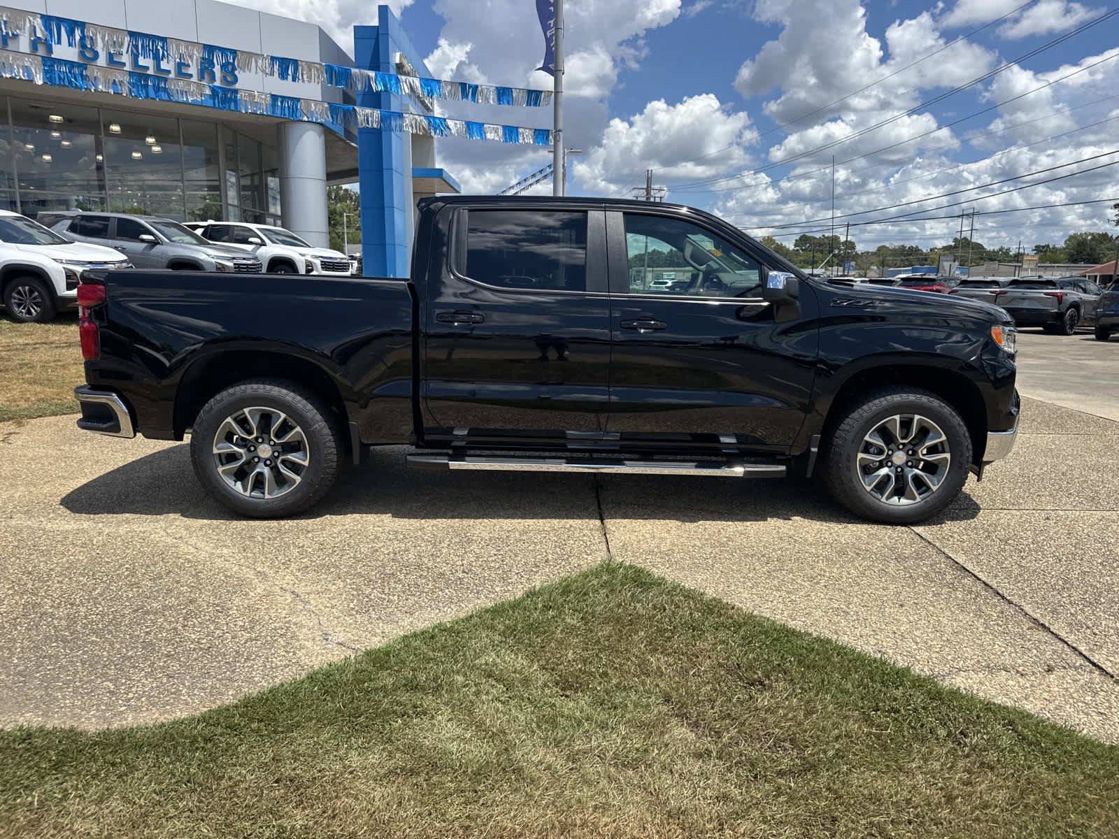 New 2026 Chevrolet Silverado 1500 LT AWD/4WD image 6