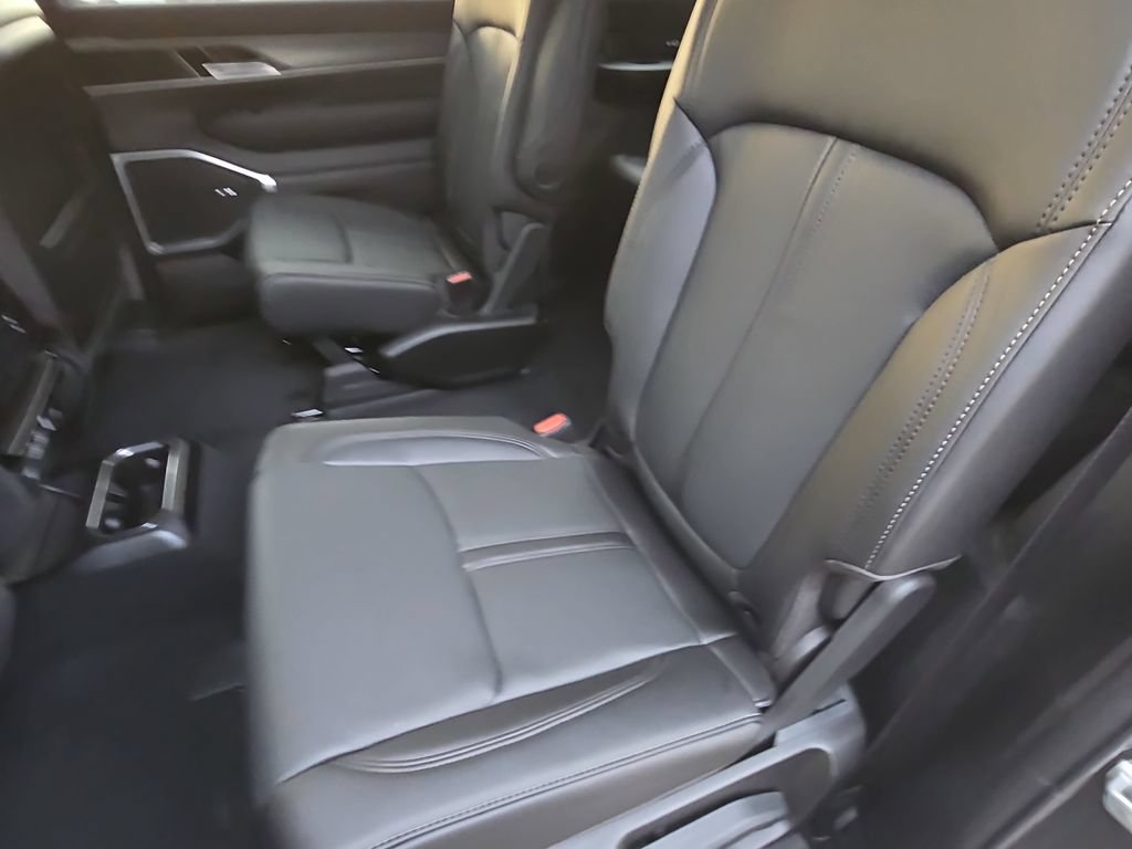 New 2026 Jeep Grand Wagoneer 4WD image 15