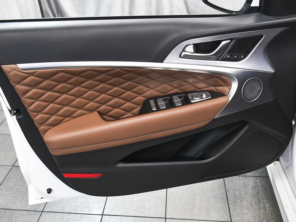 Used 2020 Genesis G70 3.3T w/ Prestige Package image 11