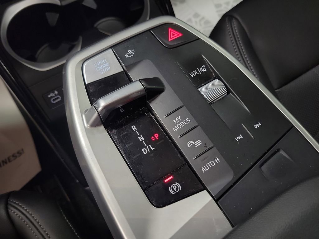 Used 2023 BMW X1 xDrive28i w/ Premium Package image 16