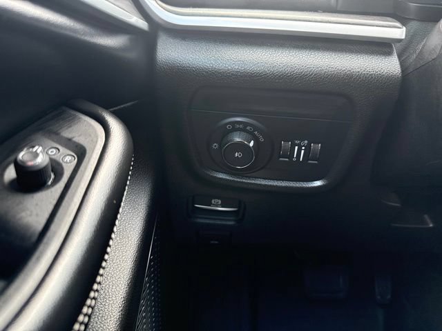 Used 2024 Jeep Grand Cherokee L Limited w/ Trailer Tow Package RWD image 14