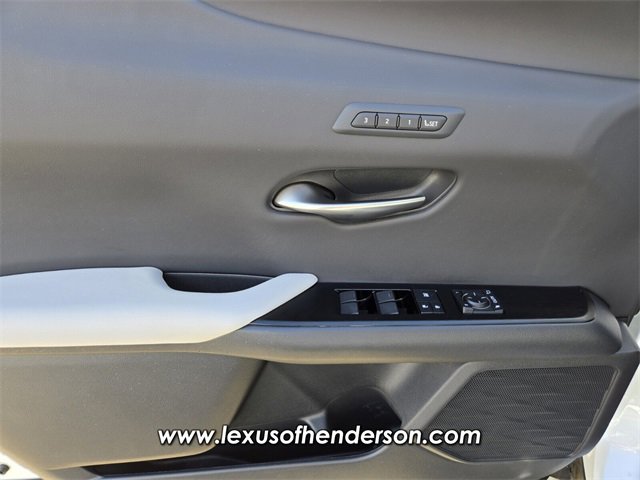 Certified 2021 Lexus UX 250h 250h Luxury w/ Accessory Package (Z1) image 23