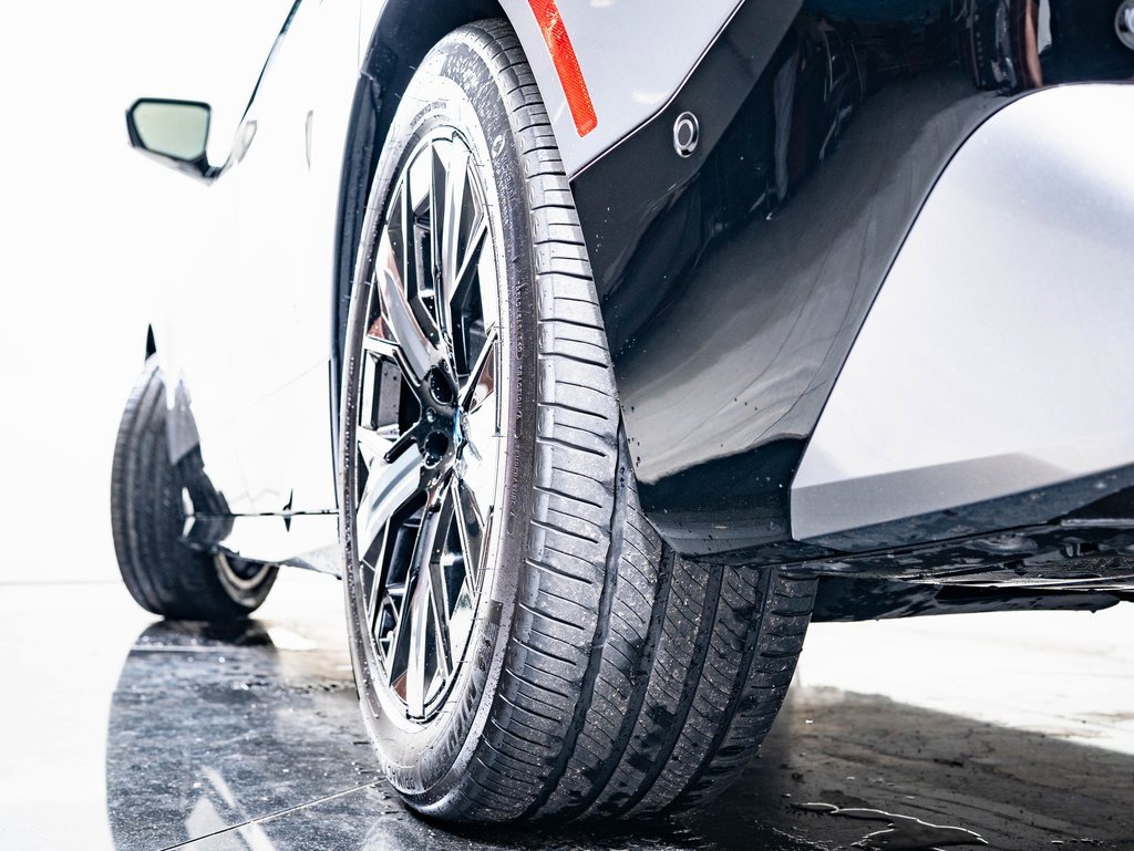 Used 2023 BMW iX M60 image 39