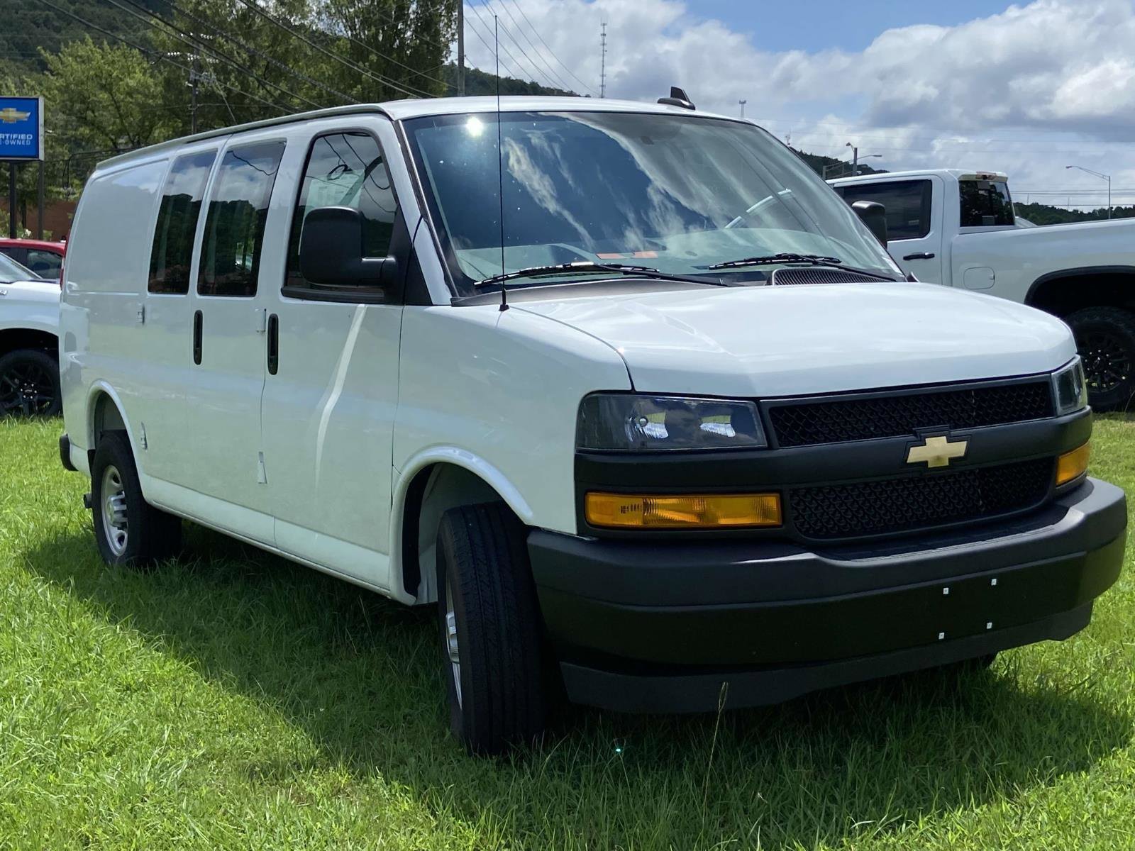 New 2025 Chevrolet Express 2500 w/ Driver Convenience Package image 45