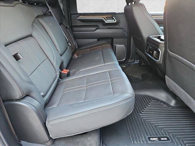 Used 2024 Chevrolet Silverado 2500 High Country w/ High Country Premium Package AWD/4WD image 19