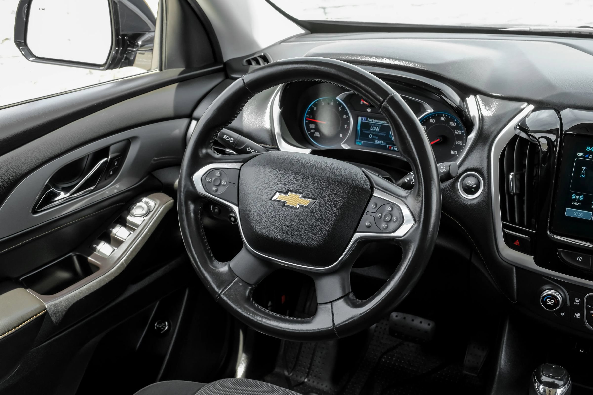 Used 2019 Chevrolet Traverse LT w/ LPO, Floor Liner Package AWD/4WD image 16