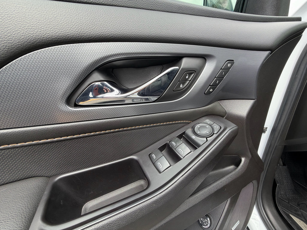Used 2020 Chevrolet Traverse Premier w/ Redline Edition image 20
