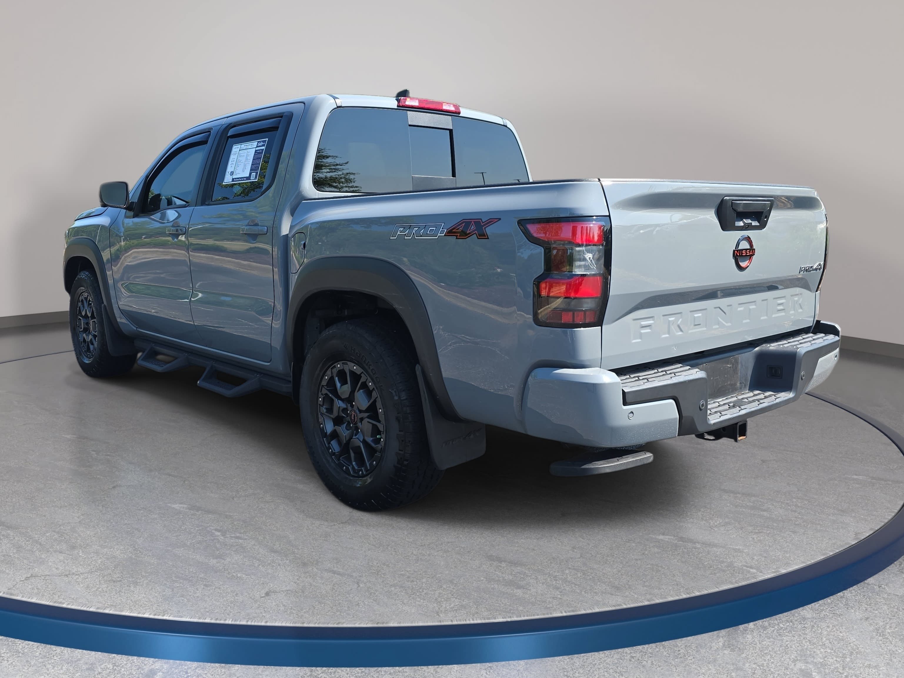 Used 2023 Nissan Frontier PRO-4X w/ Pro-4X Premium Package AWD/4WD image 7
