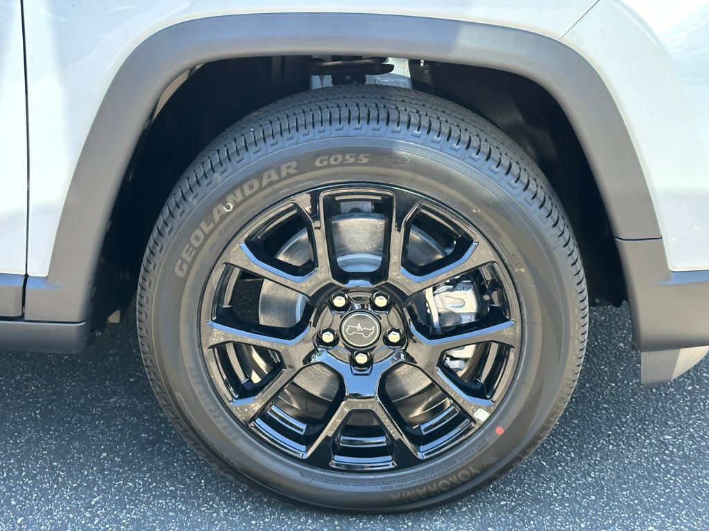 New 2026 Jeep Compass Latitude AWD/4WD image 11