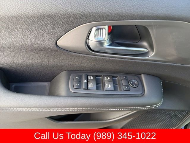 New 2026 Chrysler Voyager LX image 27