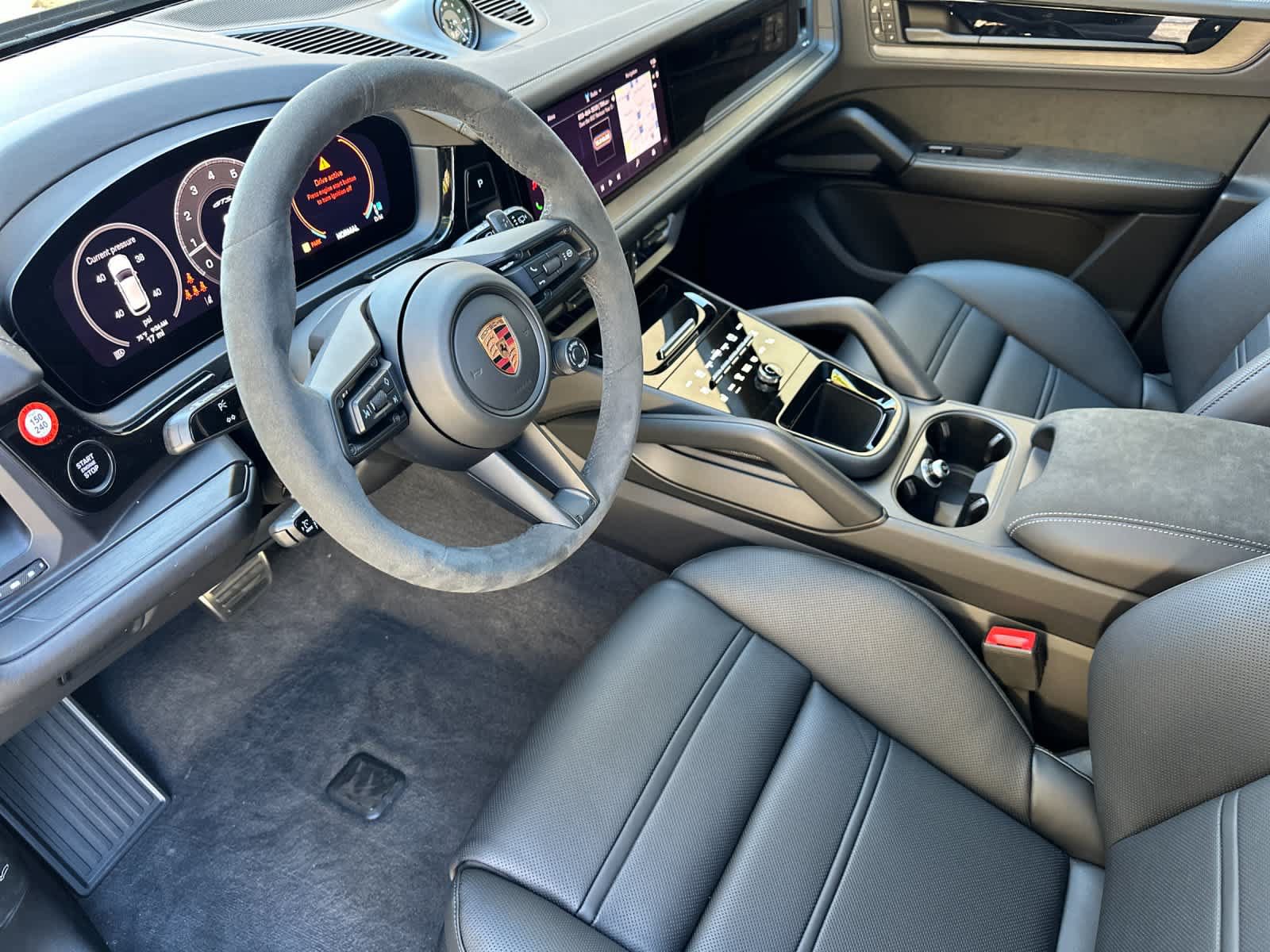 New 2026 Porsche Cayenne GTS AWD/4WD image 4