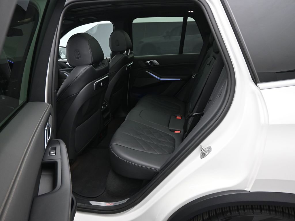 Used 2025 BMW X5 xDrive50e AWD/4WD image 20