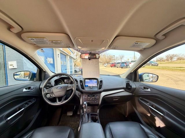 Used 2019 Ford Escape SEL image 16