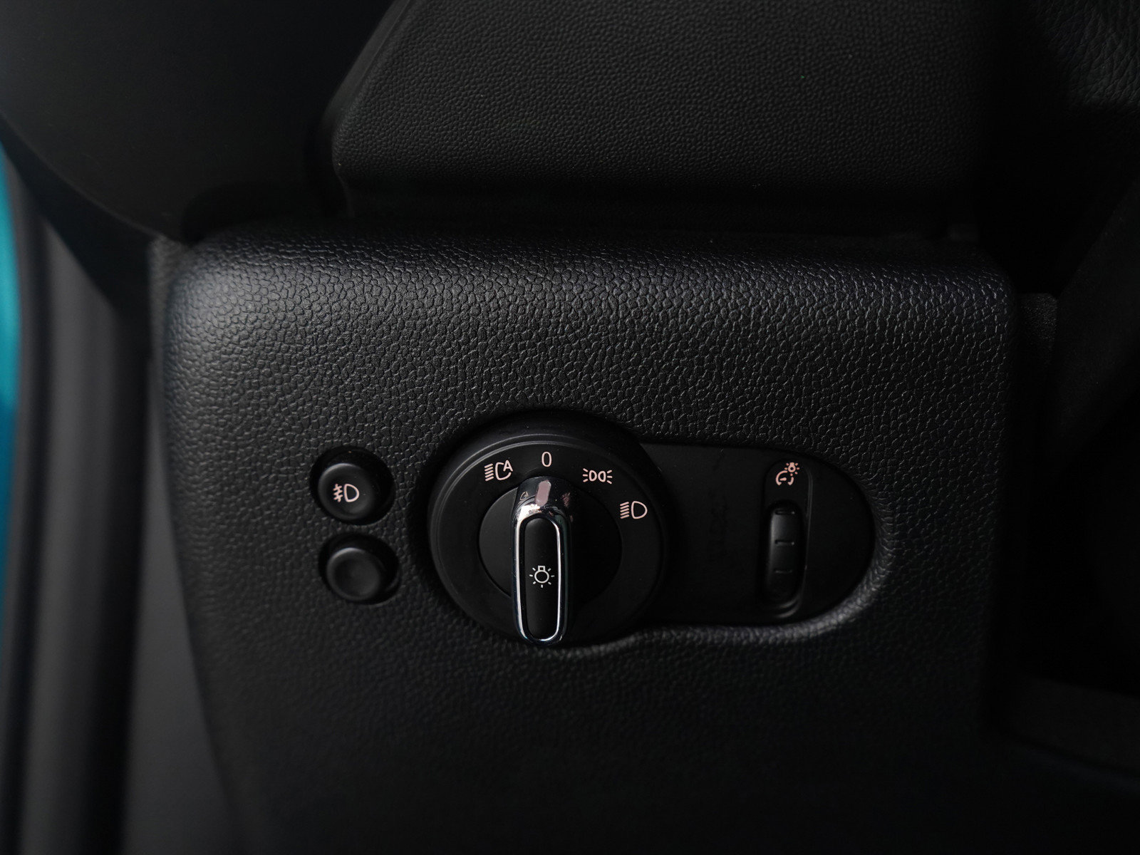 Used 2018 MINI Cooper S image 21