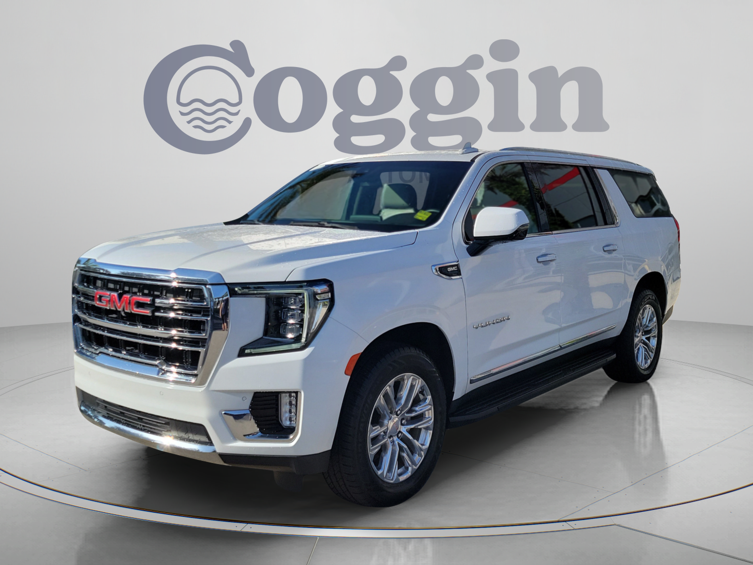 Used 2022 GMC Yukon XL SLT w/ SLT Luxury Package AWD/4WD image 2