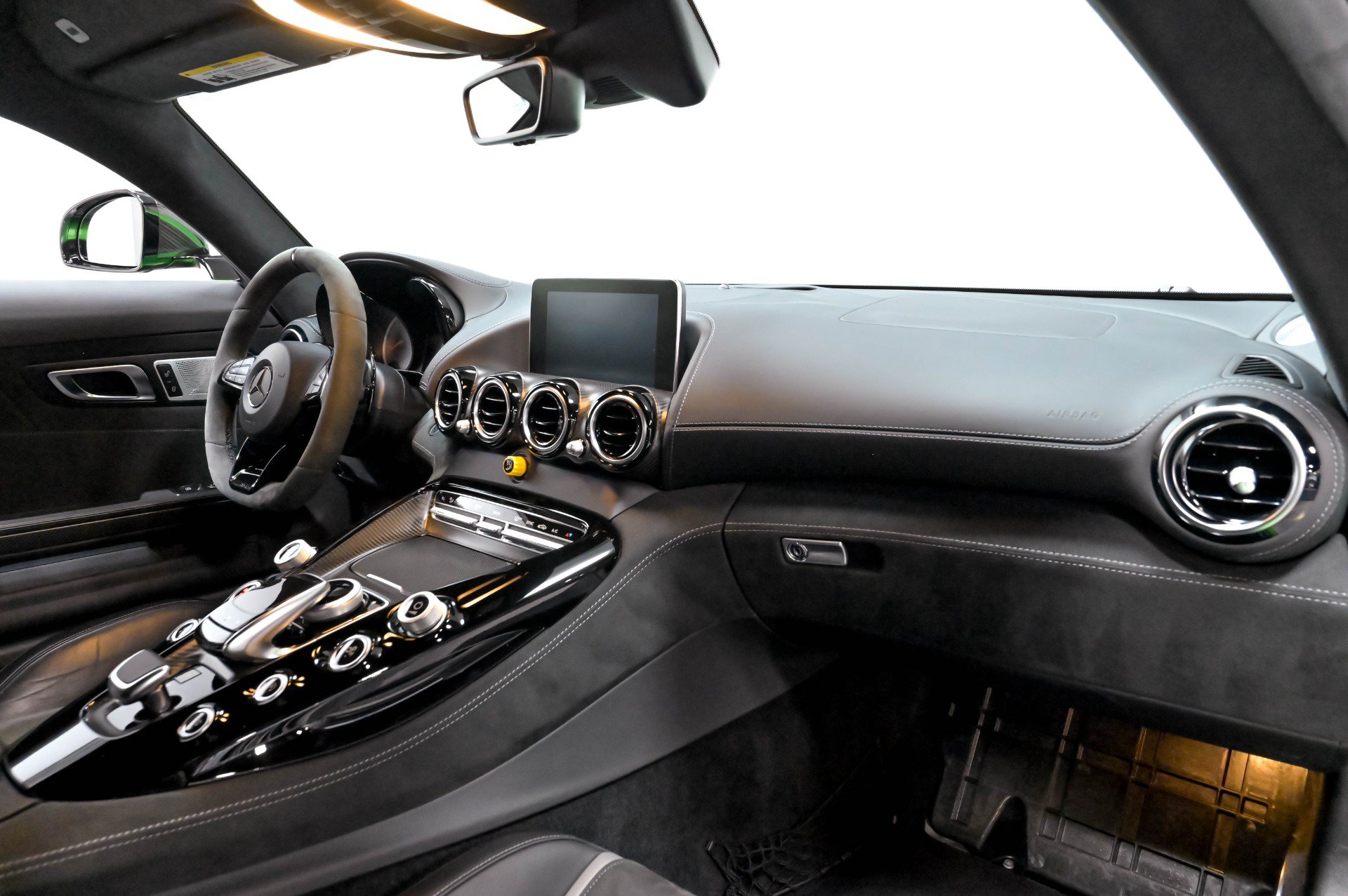 Used 2018 Mercedes-Benz AMG GT R image 33