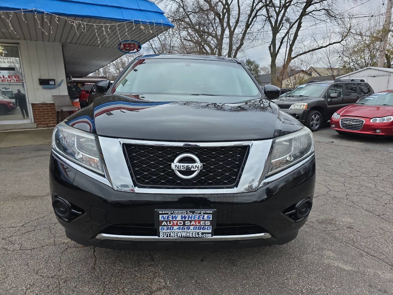 Used 2014 Nissan Pathfinder S image 4