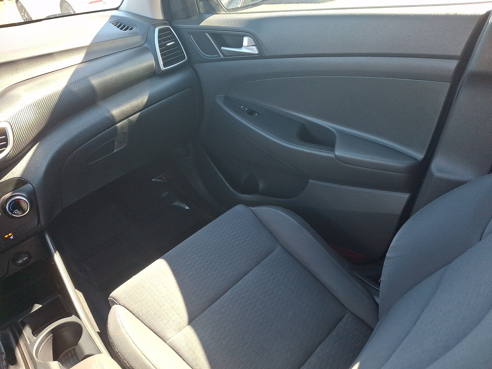 Used 2021 Hyundai Tucson Value w/ Cargo Package AWD/4WD image 12