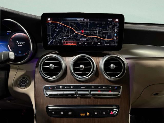 Used 2021 Mercedes-Benz GLC 300 4MATIC image 17