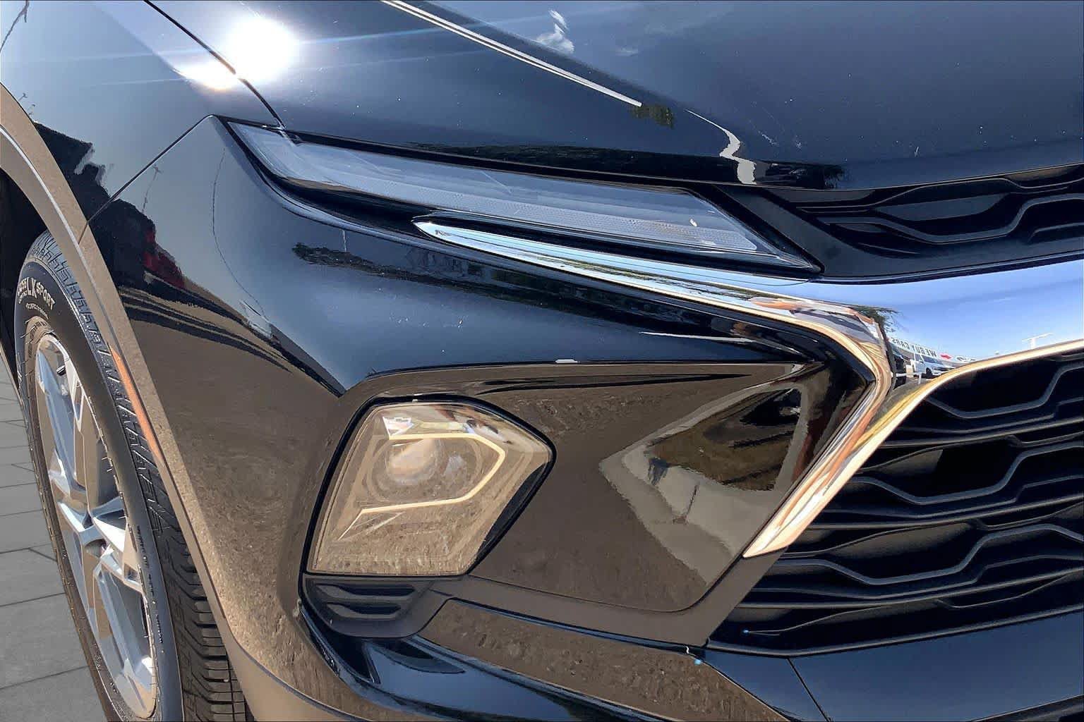 Used 2024 Chevrolet Blazer LT w/ Convenience Package FWD image 28