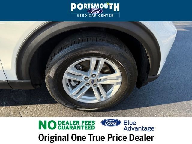 Used 2022 Ford Explorer XLT w/ Equipment Group 202A image 35