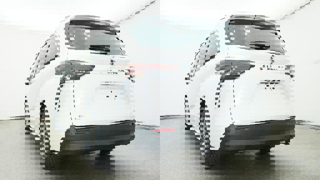 New 2026 Toyota Sienna XLE image 22