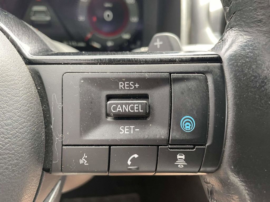 Used 2021 Nissan Rogue Platinum AWD/4WD image 26