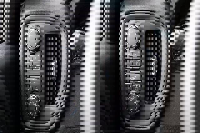 Used 2025 Chevrolet Silverado 1500 Custom w/ Rally Edition image 43