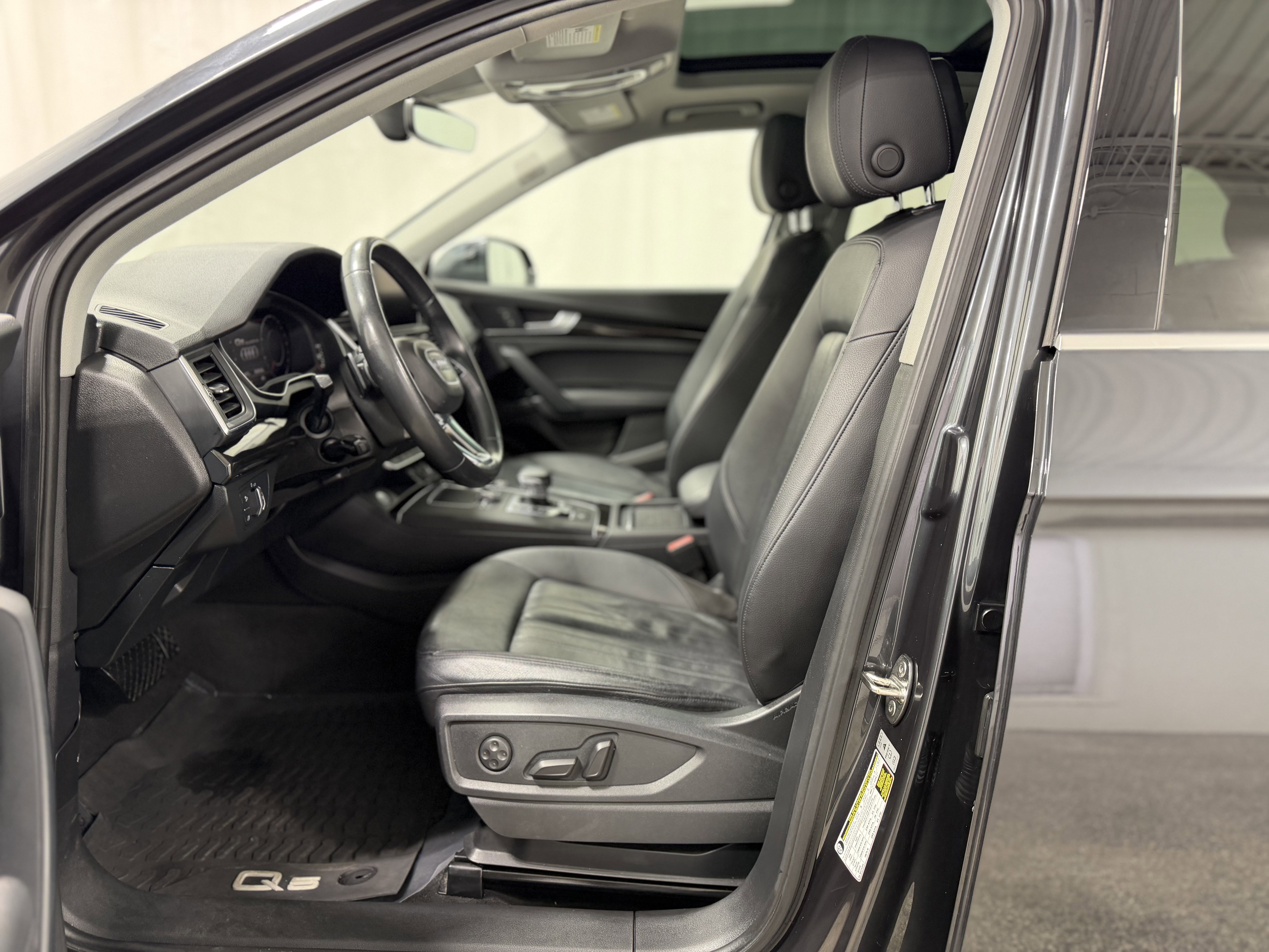 Used 2019 Audi Q5 2.0T Premium Plus w/ Premium Plus Package image 15