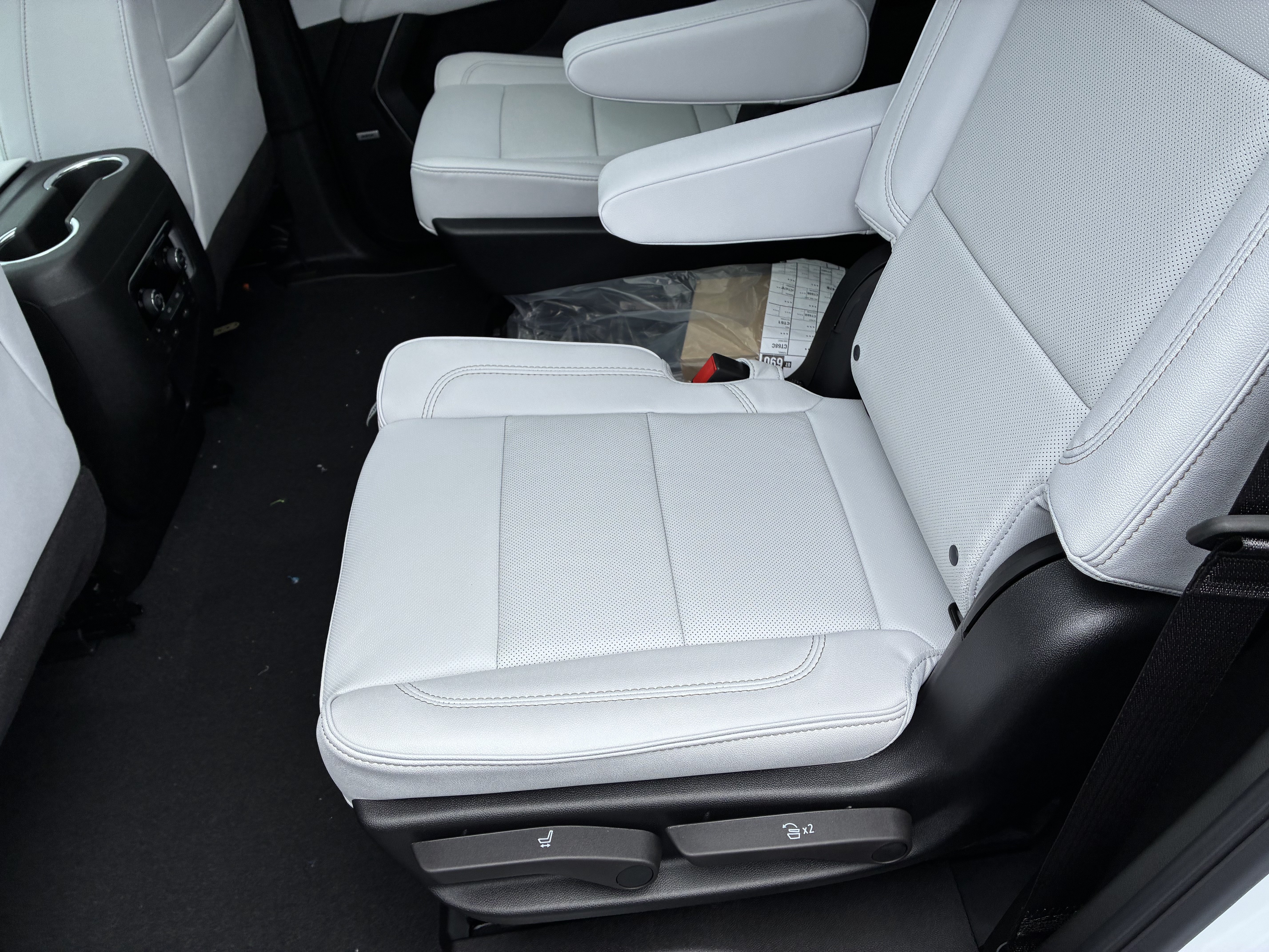 New 2026 Chevrolet Tahoe Premier AWD/4WD image 14