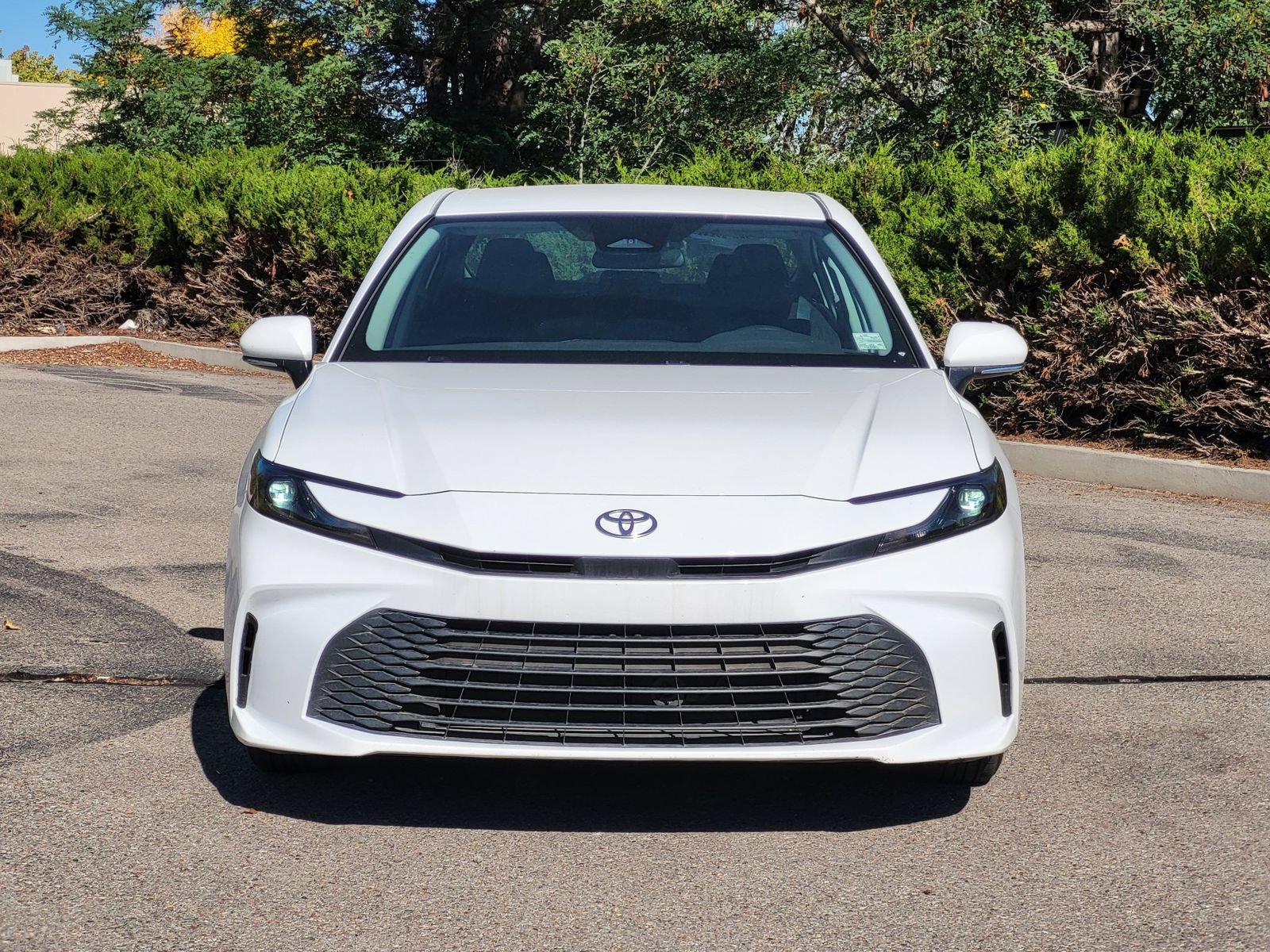 Used 2025 Toyota Camry LE FWD image 2
