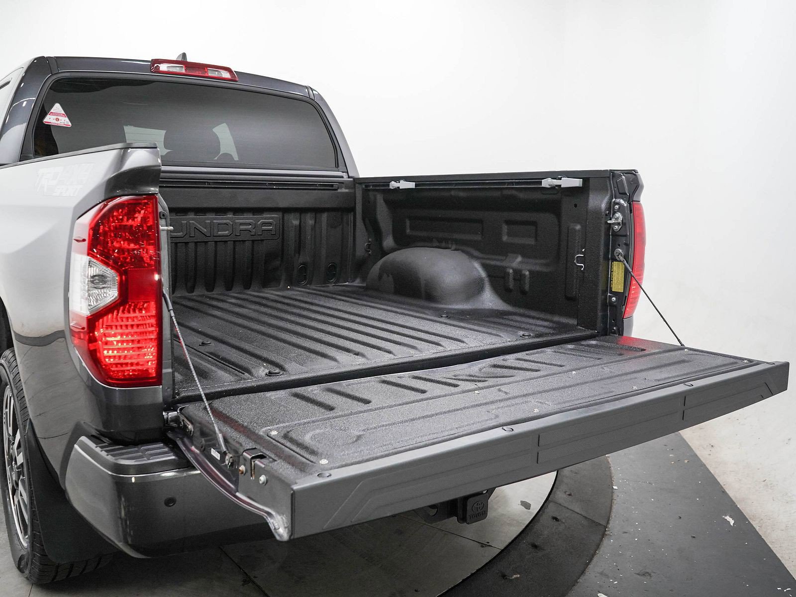 Used 2021 Toyota Tundra SR5 AWD/4WD image 9